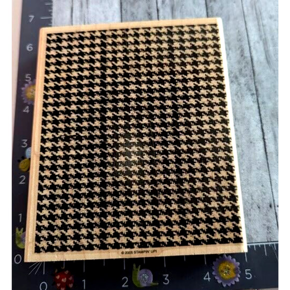 Stampin' Up! Houndstooth‎ Background XL Rubber Stamp Wood #A8 - Picture 1 of 4